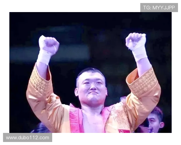 张君龙在国际拳击比赛中的精彩表现与战术分析